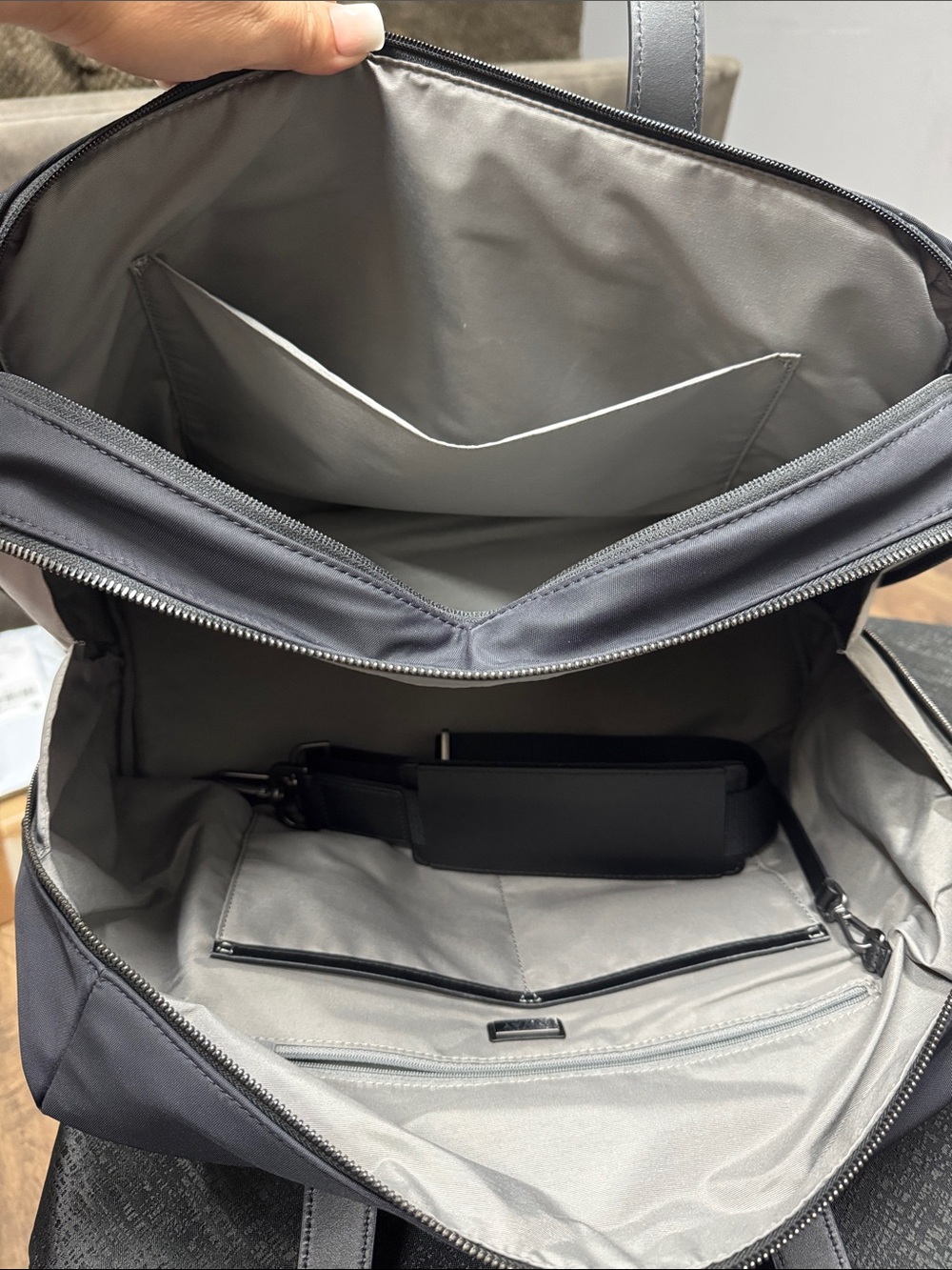 Away The Everywhere Bag in Black - Picture 12 of 16